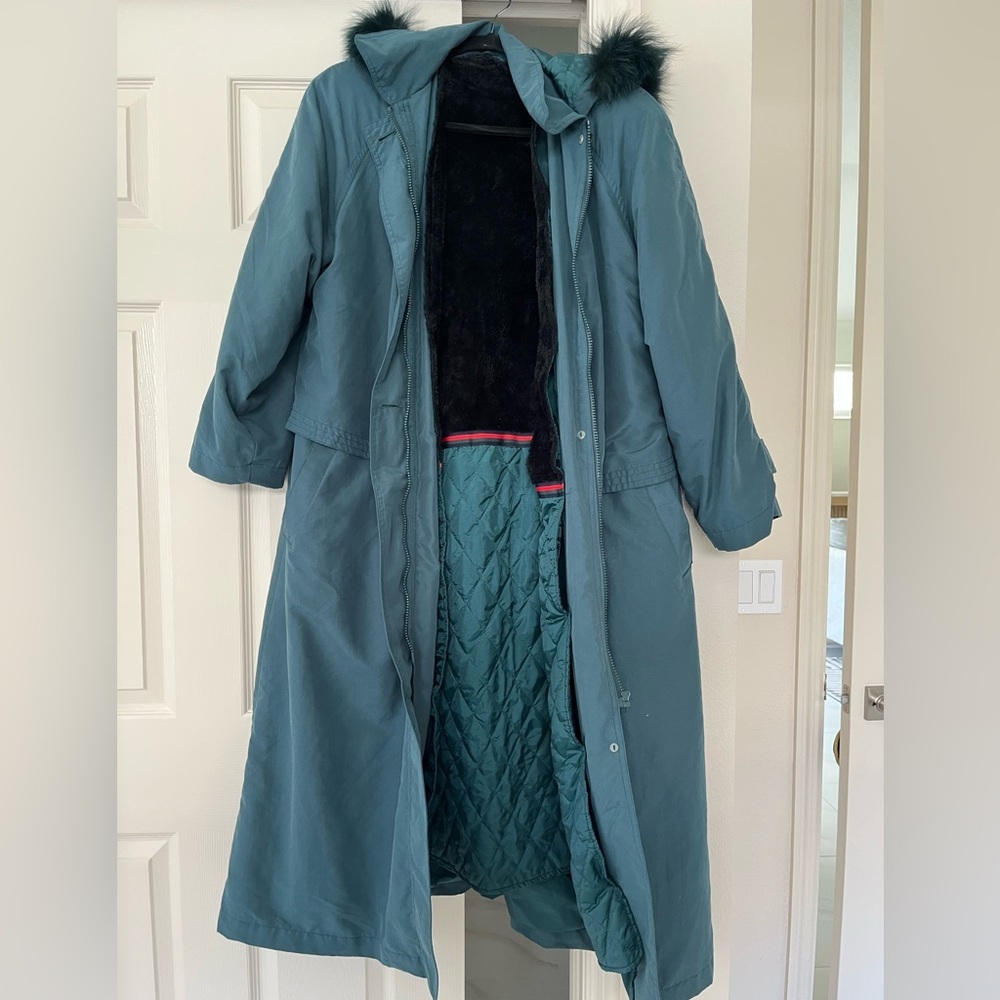 Teal green Long Hooded Coat with detachable Fur Trim - Picture 3 of 11